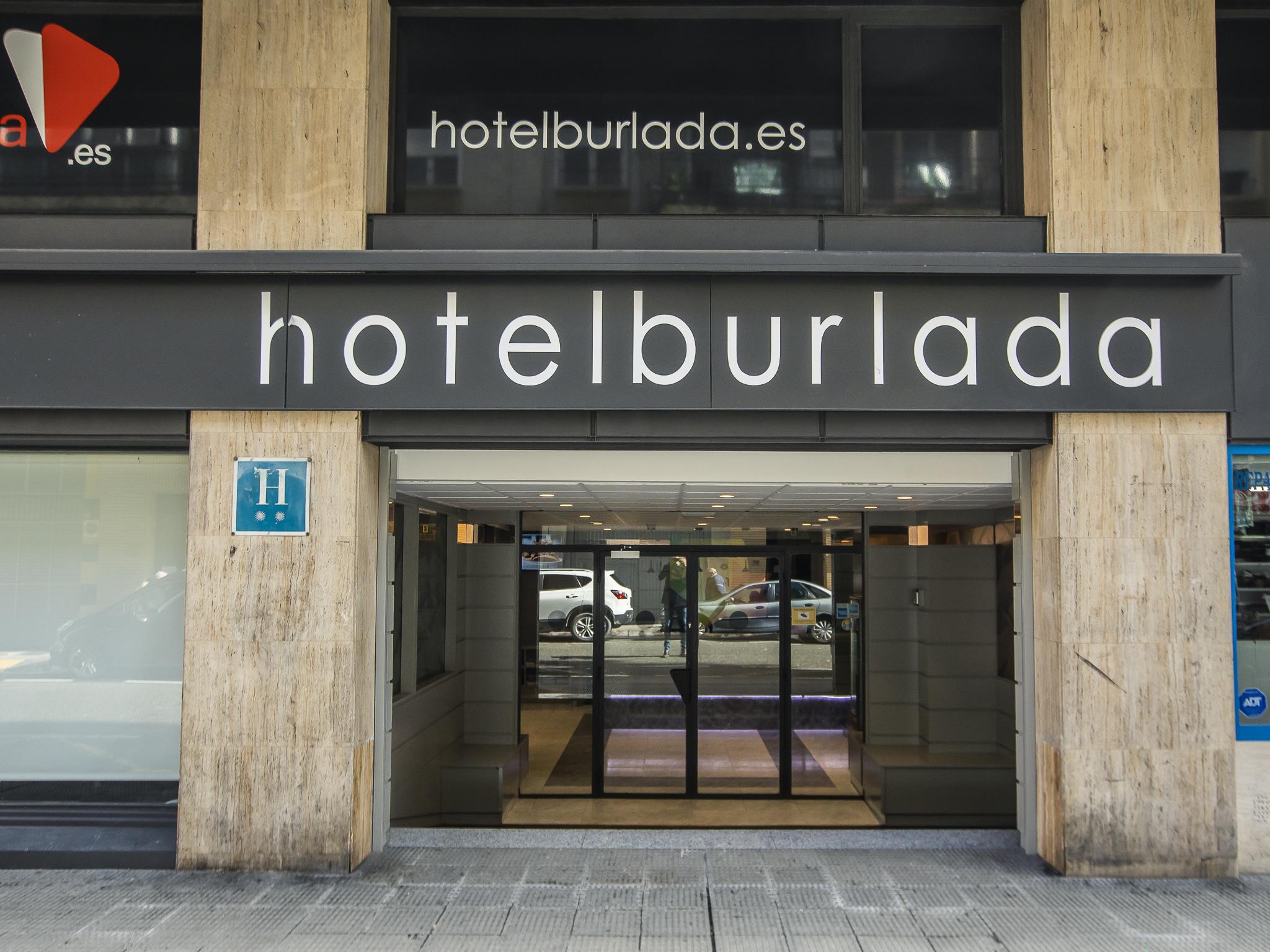 Hotel Burlada Bagian luar foto