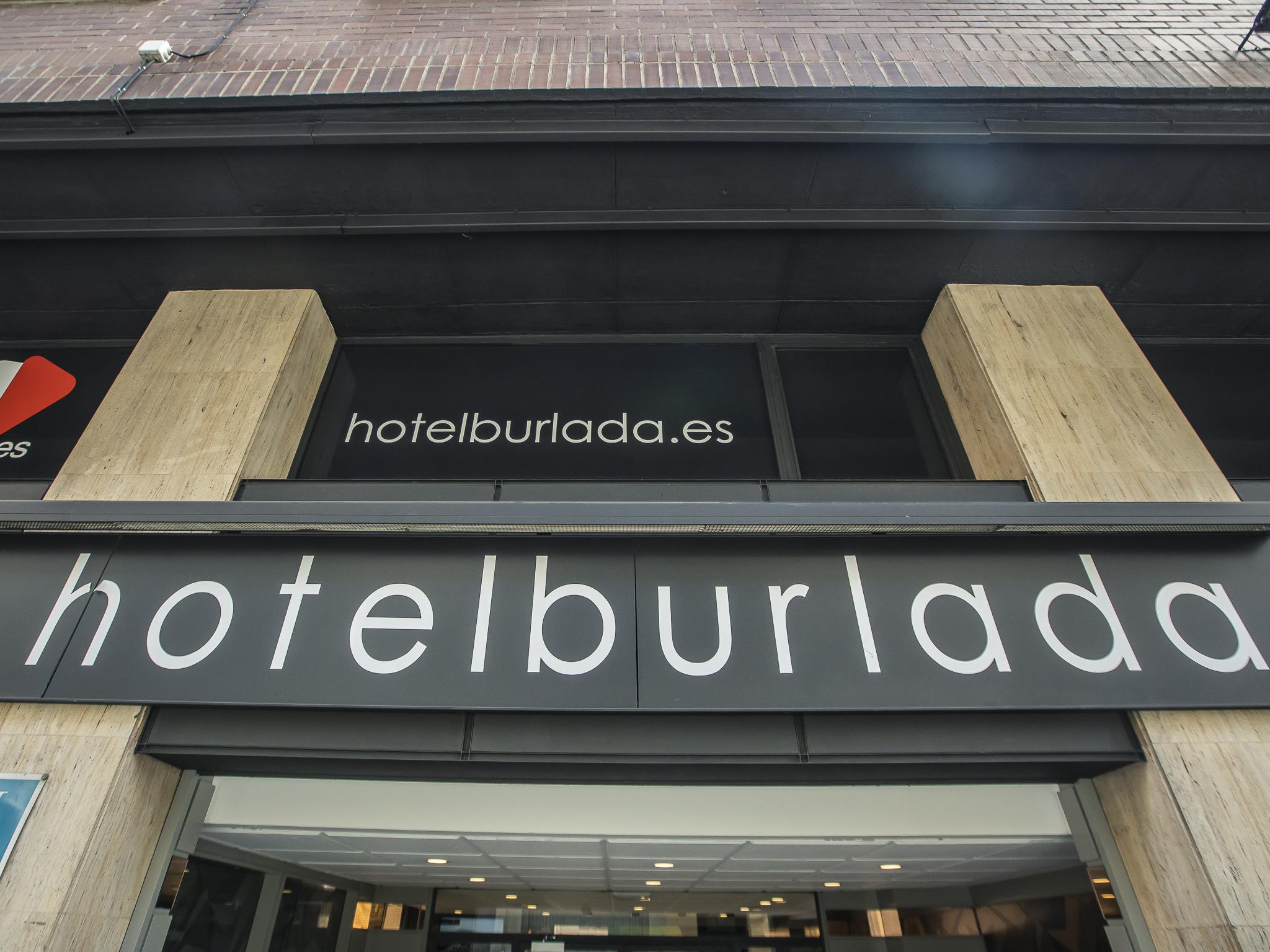 Hotel Burlada Bagian luar foto