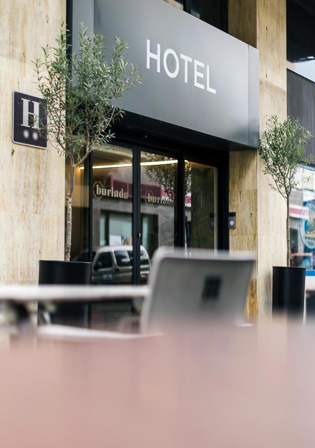 Hotel Burlada Bagian luar foto